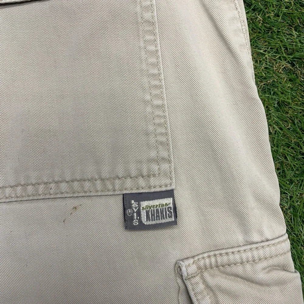 Vintage Levis Silvertab Cargo Shorts Mens 34 x10 Tan Khaki Loose Baggy Hong Kong